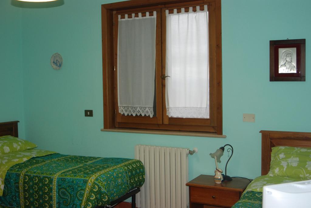 Casa Mariu Hotel Сала Консилина Стая снимка